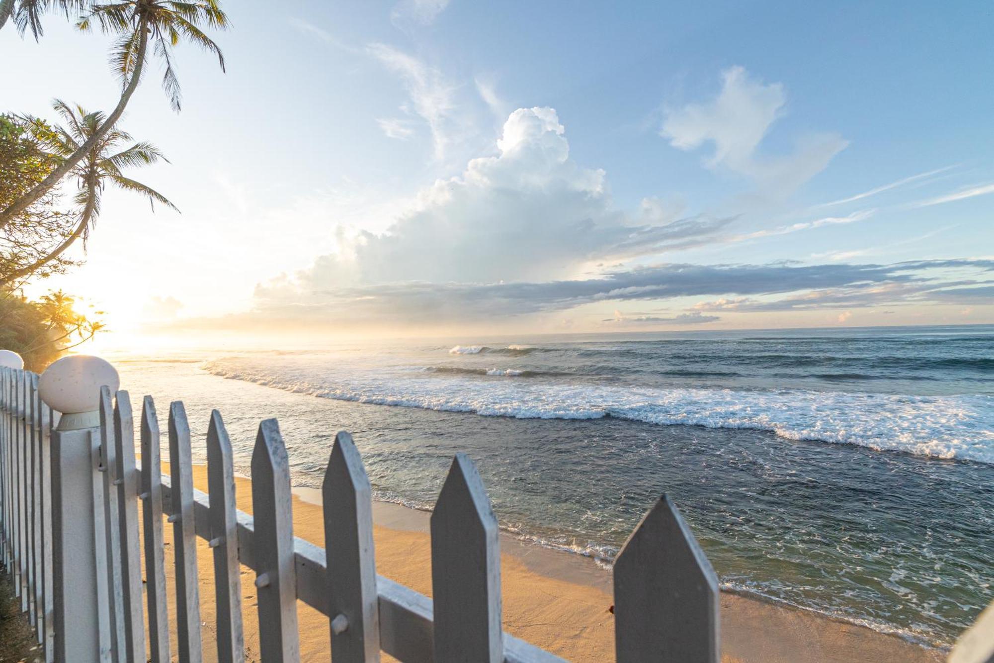 The Beach Talpe 乌纳瓦图纳 外观 照片